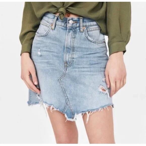 Zara Woman Distressed Light Wash Denim Skirt Size US 5 - Picture 1 of 12